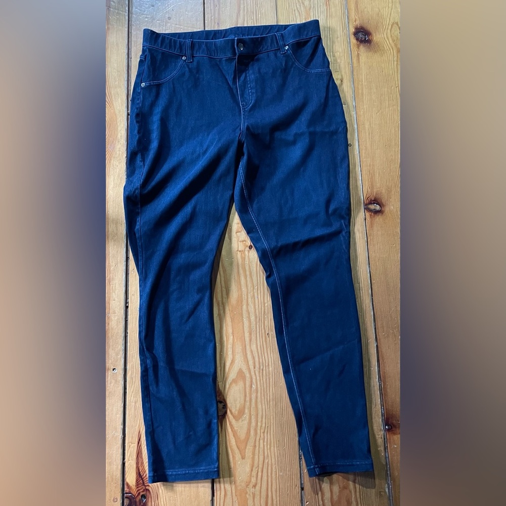 HUE XL DARK WASH JEGGINGS